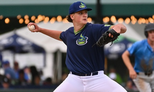 Vermont Closes Out Homestand With 7-1 Win Sunday