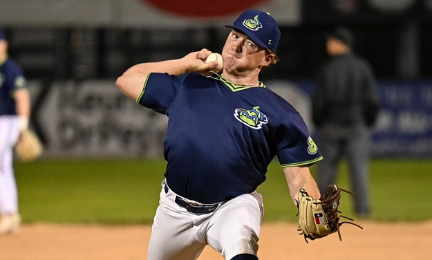 Vermont Win 4th Straight With 7-4 Victory On Friday