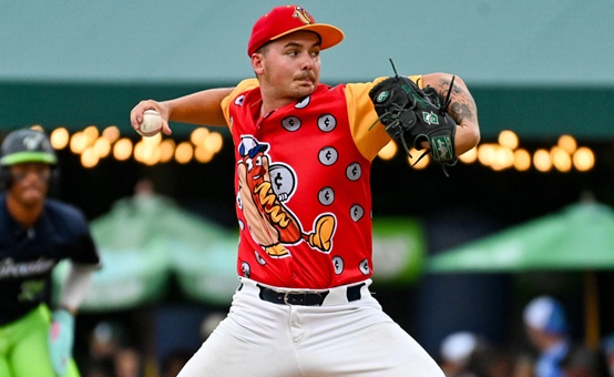 Worcester Rallies Past Vermont 9-8 In Extras Tuesday