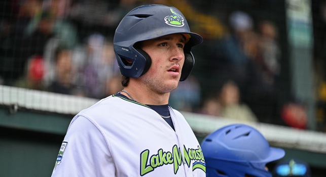Norwich Triples Past Vermont 7-2 Wednesday